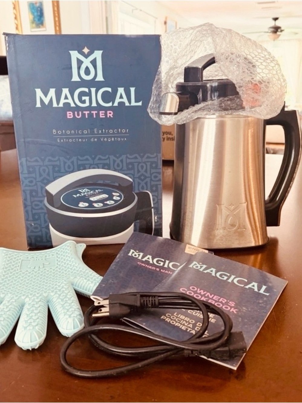 MagicalButter MB2e Botanical Extractor Infuser Machine Box & Accessories